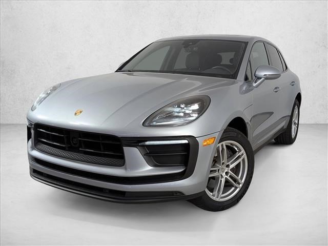 2025 Porsche Macan T AWD