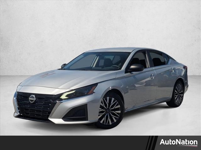 Brilliant Silver Metallic 2024 Nissan Altima 2.5 SV FWD Sedan Front-Wheel Drive Automatic