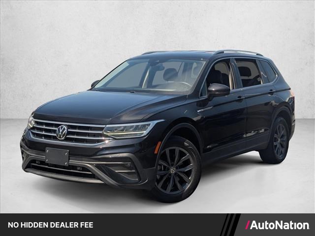 Deep Black Pearl 2022 Volkswagen Tiguan SE FWD SUV / Crossover Front-Wheel Drive 8-Speed Automatic