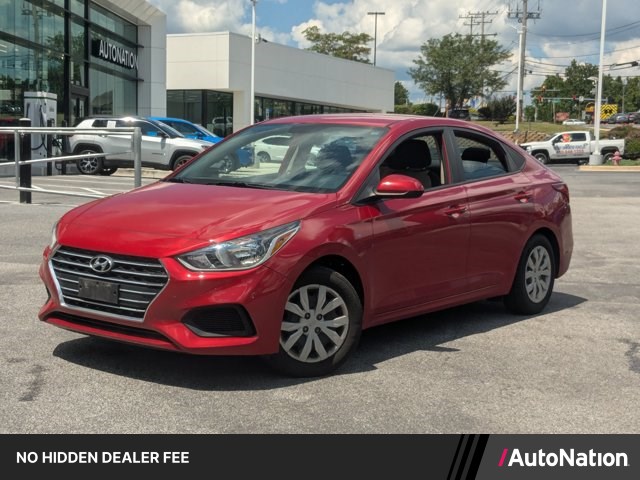 Pomegranate Red 2022 Hyundai Accent Sedan Front-Wheel Drive Automatic
