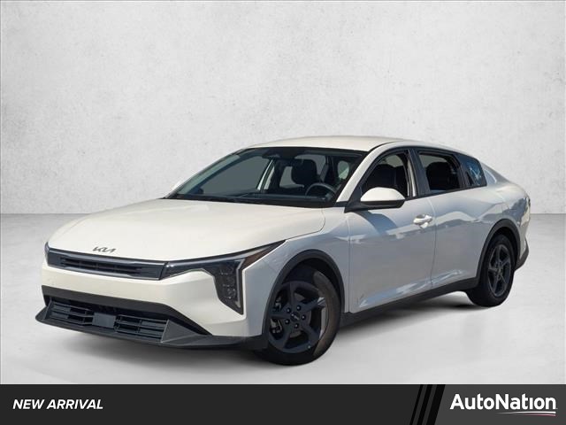 Snow White Pearl 2025 Kia K4 LXS FWD Sedan Front-Wheel Drive Automatic