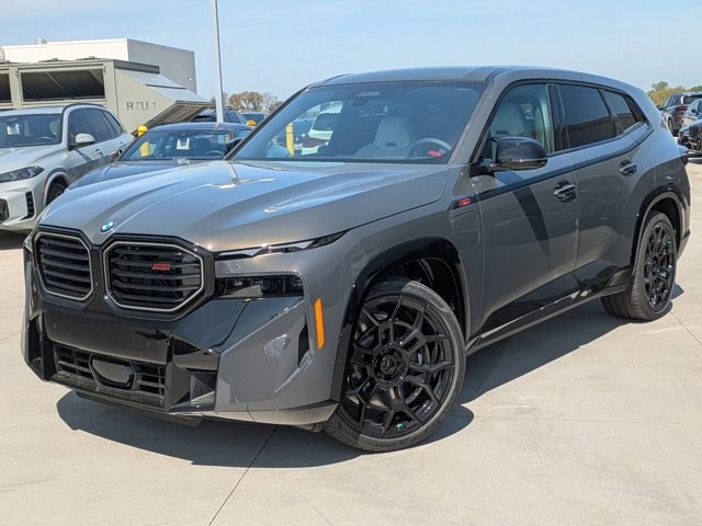 Gray (Dravit Grey Metallic) 2026 BMW XM Label AWD SUV / Crossover All-Wheel Drive Automatic