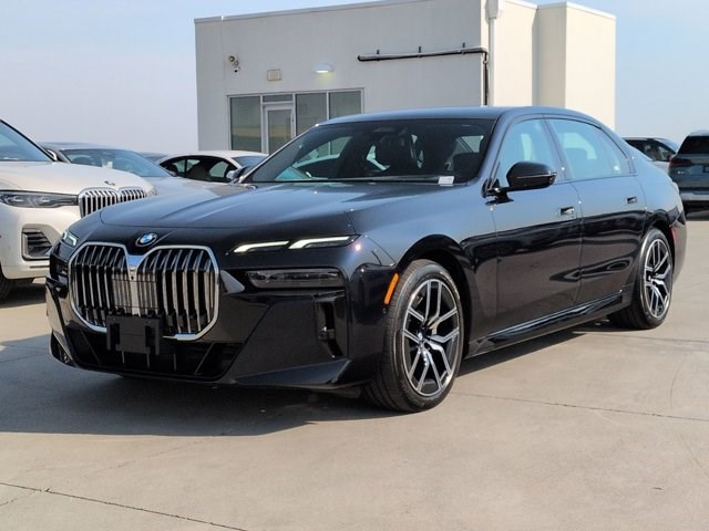 2025 BMW 7 Series 740i xDrive