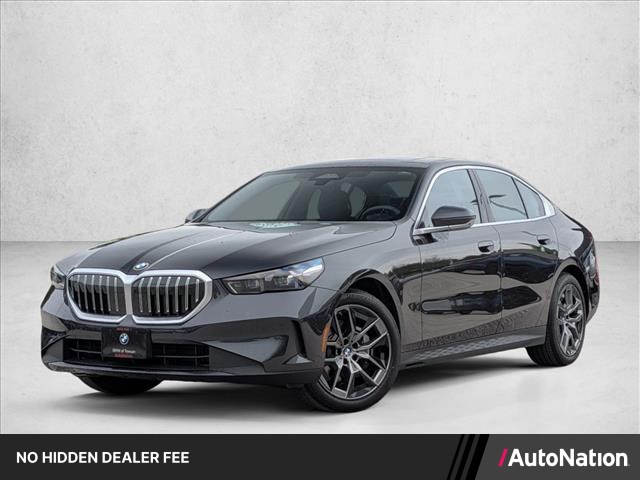 Gray (Dark Graphite Metallic) 2026 BMW 5 Series 530i xDrive Sedan All-Wheel Drive Automatic