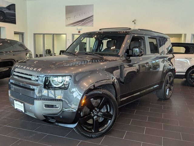  2025 Land Rover Defender 110 P400 X-Dynamic SE AWD   
