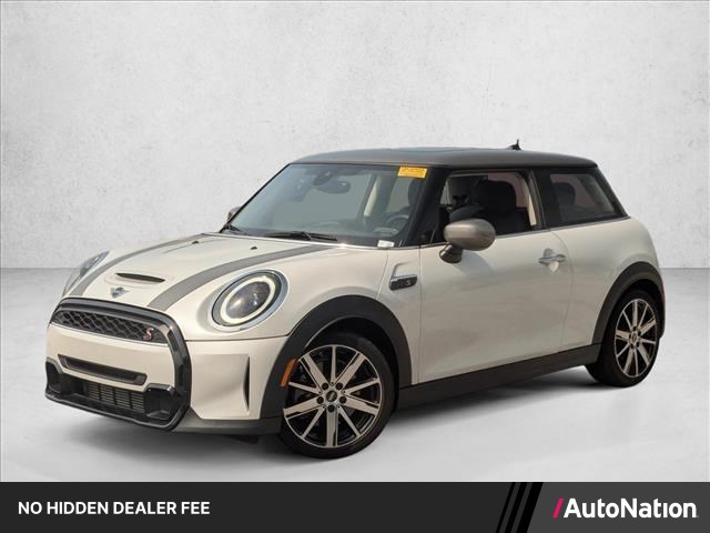 Nanuq White Metallic 2024 MINI Cooper Hatchback Front-Wheel Drive Automatic