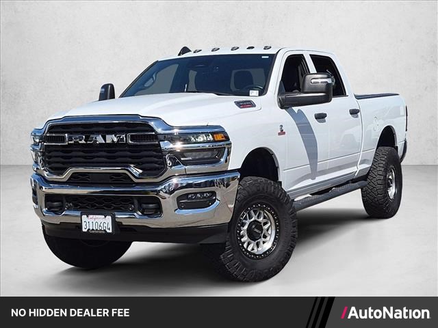 Bright White Clearcoat 2025 RAM 3500 Pickup Truck Four-Wheel Drive 8-Speed Automatic