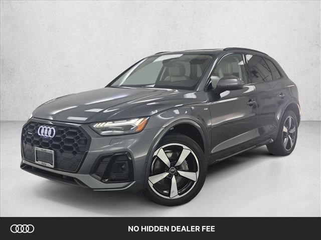 Daytona Gray Pearl Effect 2023 Audi Q5 SUV / Crossover All-Wheel Drive Automatic