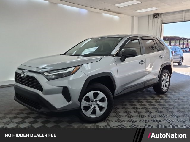 2024 Toyota RAV4 LE FWD