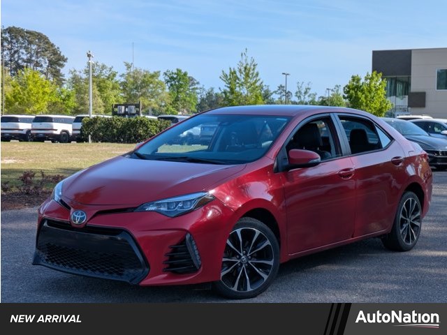 Barcelona Red Metallic 2018 Toyota Corolla SE Sedan Front-Wheel Drive Automatic