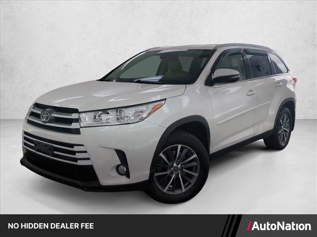 White (Blizzard Pearl) 2019 Toyota Highlander XLE AWD SUV / Crossover All-Wheel Drive Automatic
