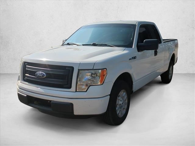 Oxford White 2013 Ford F-150 STX SuperCab Pickup Truck 4X2 6-Speed Automatic