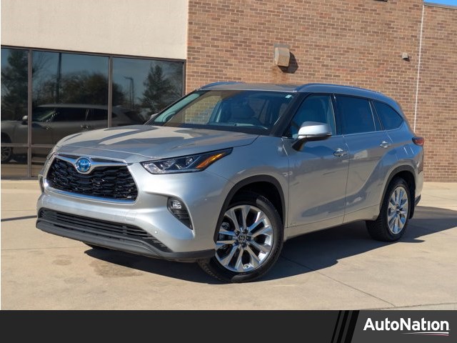 2023 Toyota Highlander Hybrid Limited AWD