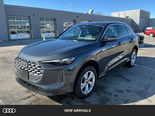 2025 Audi Q5 quattro Premium 40 TFSI