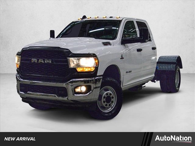 2022 RAM 3500 Chassis Tradesman Crew Cab DRW 4WD