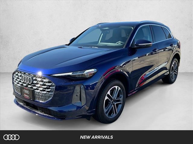 Navarra Blue Metallic 2025 Audi Q5 quattro Premium Plus 40 TFSI SUV / Crossover All-Wheel Drive Automatic