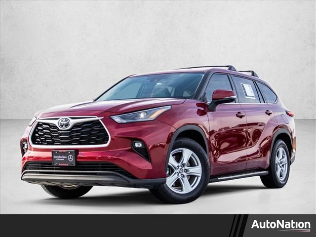 2022 Toyota Highlander LE FWD
