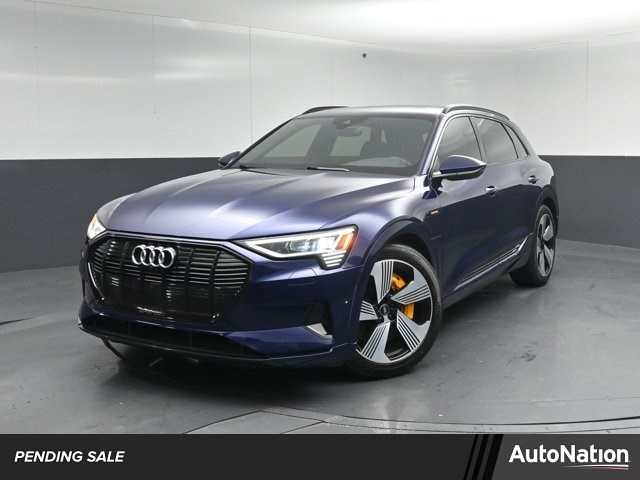 Navarra Blue Metallic 2022 Audi e-tron Premium Plus quattro AWD SUV / Crossover All-Wheel Drive 1-Speed Automatic