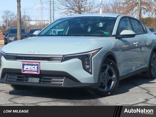 2025 Kia K4 LXS FWD