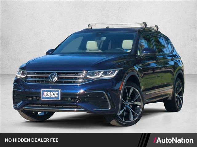 Atlantic Blue Metallic 2022 Volkswagen Tiguan SUV / Crossover All-Wheel Drive 8-Speed Automatic