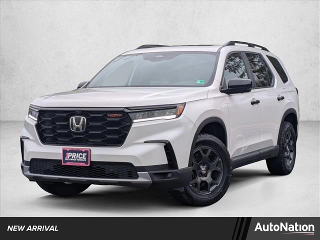 Platinum White Pearl 2025 Honda Pilot TrailSport AWD SUV / Crossover All-Wheel Drive Automatic
