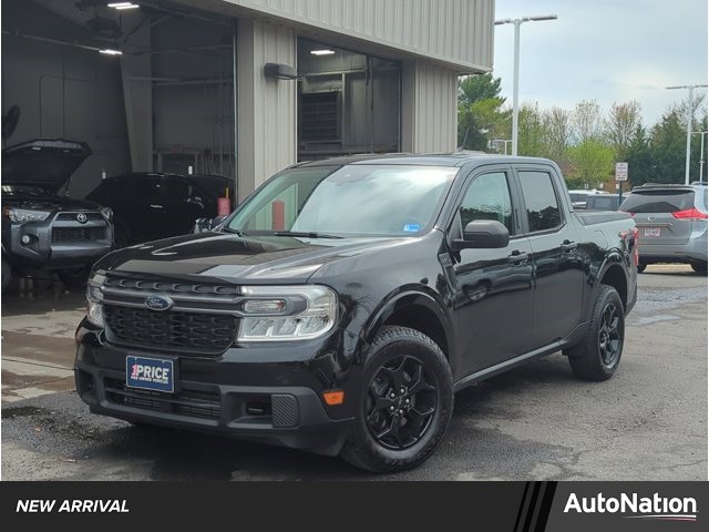 Shadow Black 2022 Ford Maverick XLT SuperCrew AWD Pickup Truck All-Wheel Drive 8-Speed Automatic