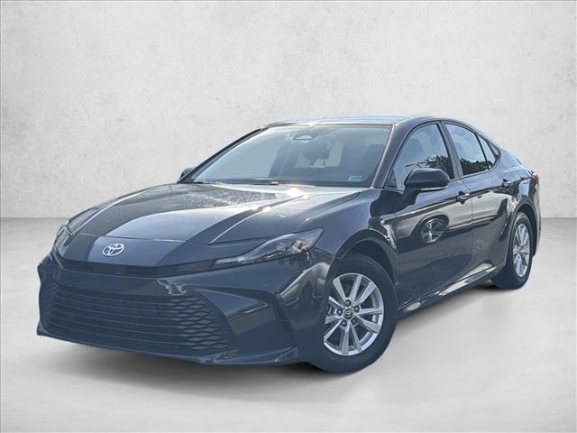 2025 Toyota Camry LE FWD