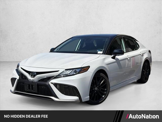 Wind Chill Pearl/Midnight Black Metallic 2024 Toyota Camry Sedan Front-Wheel Drive Automatic