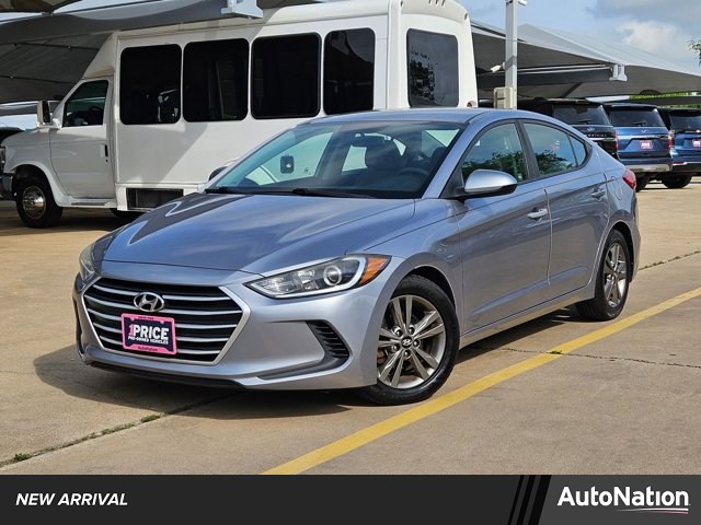 Shale Gray Metallic 2017 Hyundai Elantra SE FWD Sedan Front-Wheel Drive Automatic