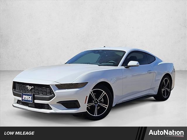 Oxford White 2025 Ford Mustang EcoBoost Fastback RWD Coupe Rear-Wheel Drive Automatic