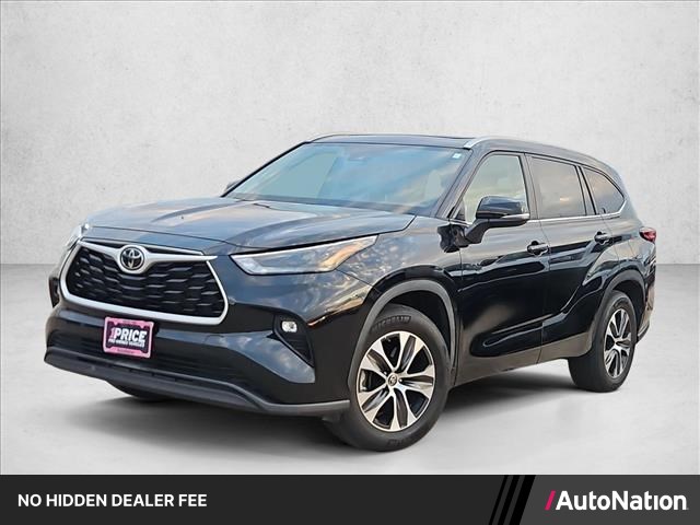 2023 Toyota Highlander XLE FWD