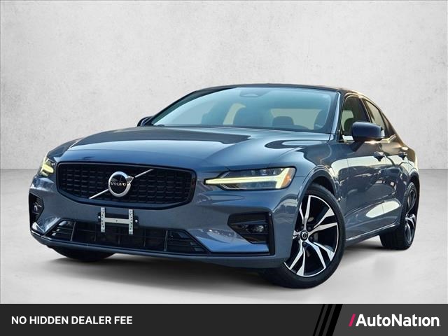 Silver/Gray 2024 Volvo S60 Sedan Front-Wheel Drive Automatic