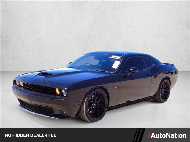 Pitch Black Clearcoat 2019 Dodge Challenger Coupe Rear-Wheel Drive 8-Speed Automatic