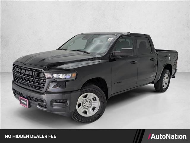 Diamond Black Crystal Pearlcoat 2026 RAM 1500 Pickup Truck Four-Wheel Drive 8-Speed Automatic