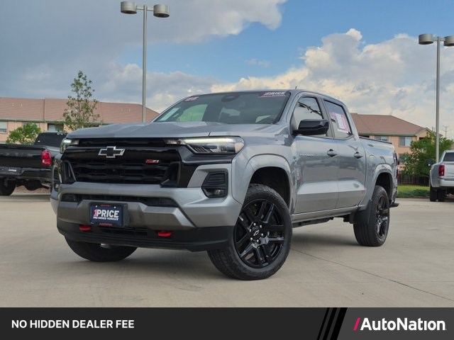 Sterling Gray Metallic 2025 Chevrolet Colorado Pickup Truck Four-Wheel Drive 8-Speed Automatic