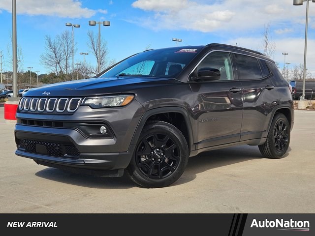 Gray (Granite Crystal Metallic Clearcoat) 2022 Jeep Compass Latitude FWD SUV / Crossover Front-Wheel Drive 6-Speed Automatic