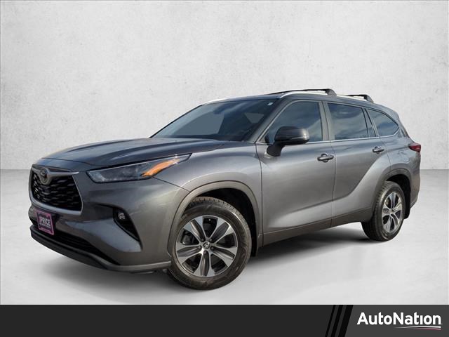 2023 Toyota Highlander XLE AWD