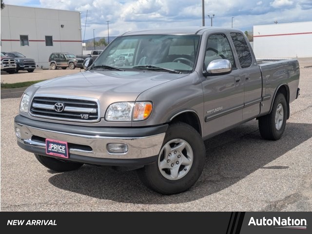 Silver/Gray 2000 Toyota Tundra V8 SR5 4 Door Extended Cab RWD Pickup Truck Rear-Wheel Drive Automatic