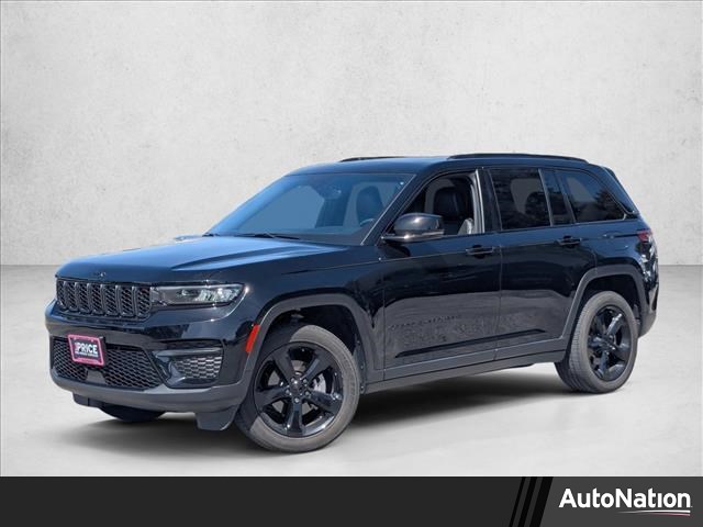 Diamond Black Crystal Pearlcoat 2023 Jeep Grand Cherokee Altitude RWD SUV / Crossover 4X2 8-Speed Automatic