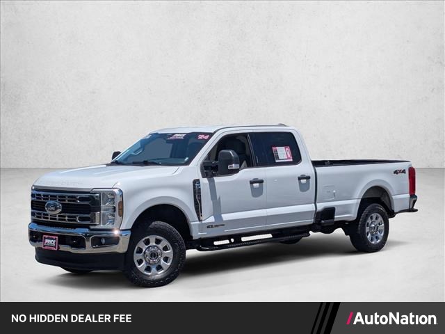 Oxford White 2024 Ford F-250 Super Duty Pickup Truck Four-Wheel Drive Automatic