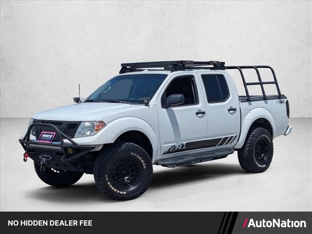 Glacier White 2014 Nissan Frontier PRO-4X Crew Cab 4WD Pickup Truck Four-Wheel Drive Automatic