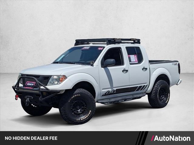 Glacier White 2014 Nissan Frontier PRO-4X Crew Cab 4WD Pickup Truck Four-Wheel Drive Automatic