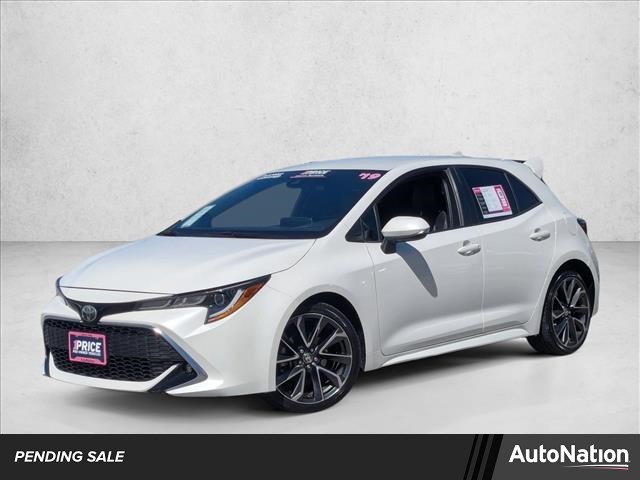 White (Blizzard Pearl) 2019 Toyota Corolla Hatchback XSE FWD Hatchback Front-Wheel Drive Automatic