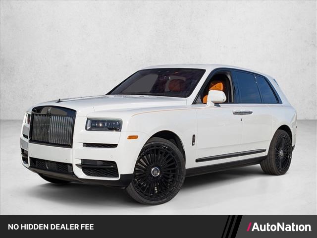 White 2022 Rolls-Royce Cullinan Black Badge AWD SUV / Crossover All-Wheel Drive 8-Speed Automatic