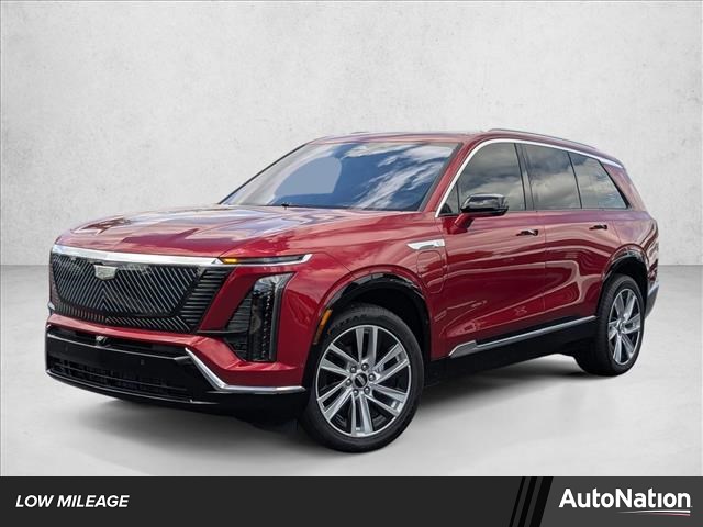 Radiant Red Tintcoat 2026 Cadillac VISTIQ Luxury AWD SUV / Crossover All-Wheel Drive 1-Speed Automatic