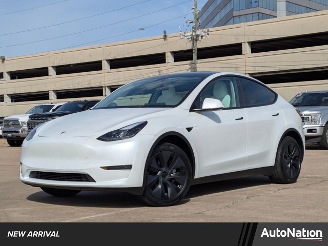 2025 Tesla Model Y Long Range AWD