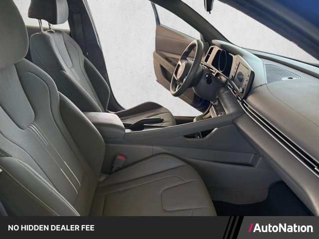 2023 Hyundai Elantra SEL FWD