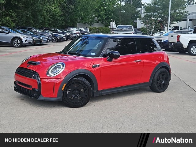 Chili Red 2023 MINI Cooper Hatchback Front-Wheel Drive 7-Speed Automatic