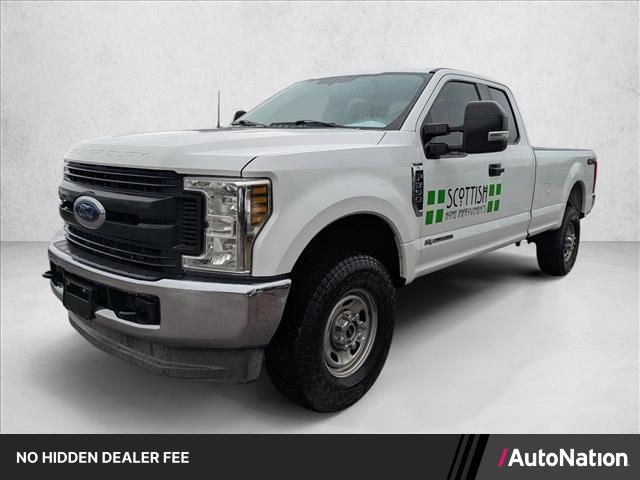 Oxford White 2018 Ford F-350 Super Duty Pickup Truck Four-Wheel Drive 6-Speed Automatic