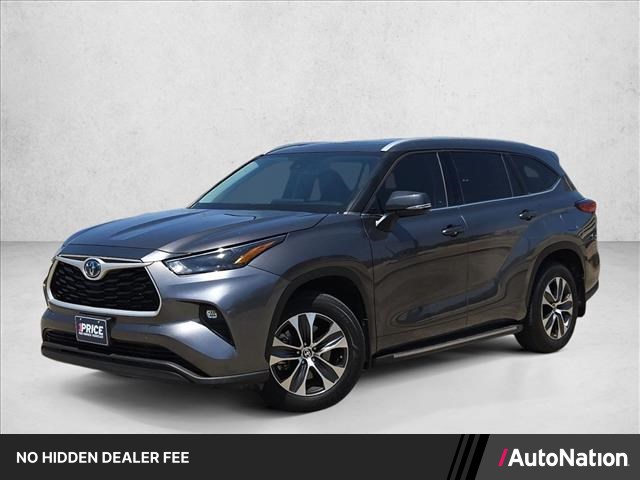 2022 Toyota Highlander Hybrid XLE FWD